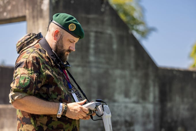 Mini-Drohnen: Militärische Revolution mit Sicherheitsrisiken